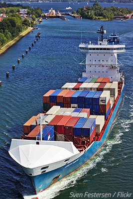 Car shipping containers