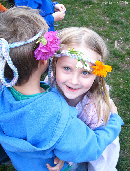 Making new friends will boost your child's social development.