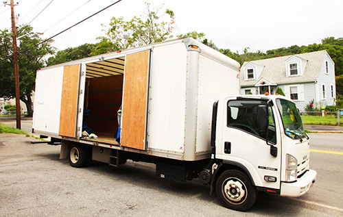 Expect your movers to bring everything necessary for a safe and efficient relocation.