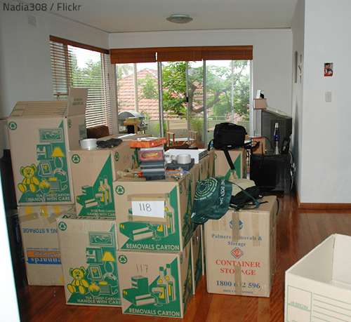 Packing is one of the most important tasks in your moving into a studio apartment checklist.