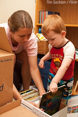 How to pack books in boxes