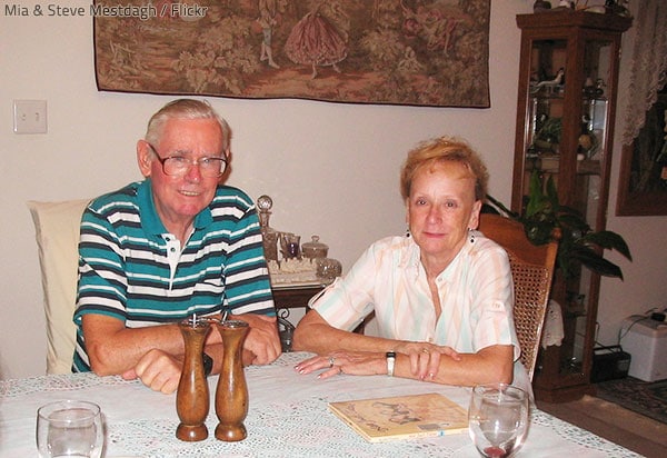 Choose the right timing - and right setting - to talk to your parents about moving out.
