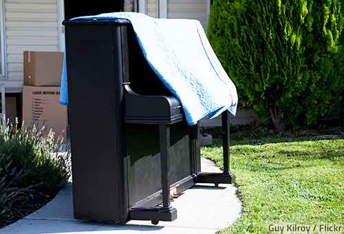 Piano movers take many factors into account when estimating the piano moving cost.