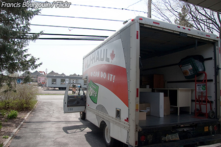 How to drive a moving truck rental