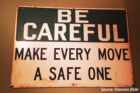how to avoid injury when moving house