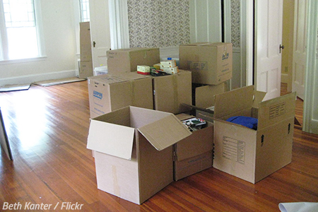 How to unpack boxes after moving